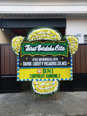 Papan Bunga Duka di Medan Barat