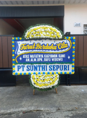 Papan Bunga Duka di Medan Barat